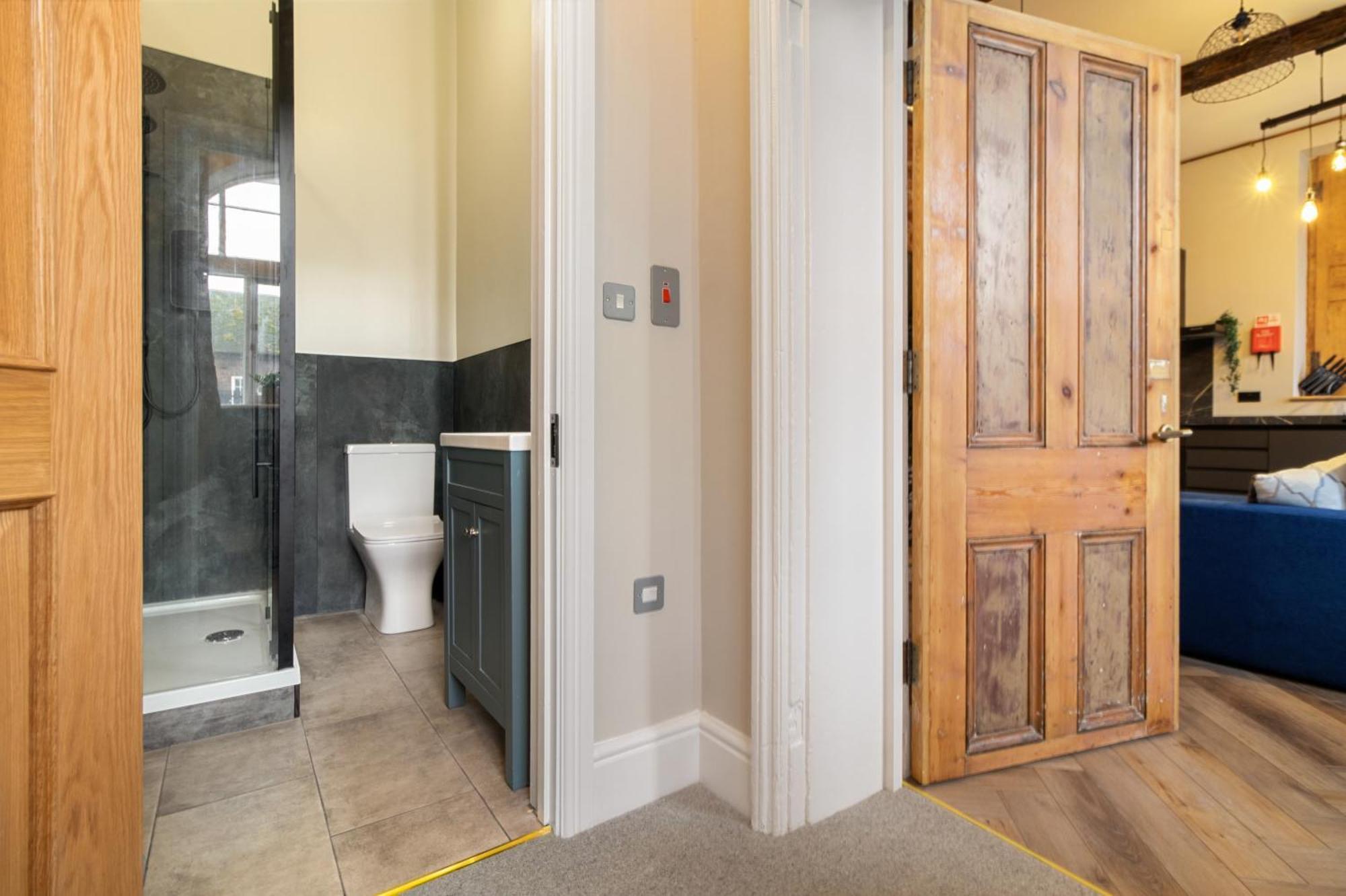 Whiskawaystays - Shaw Mews - Apartment 3 Вустер Экстерьер фото